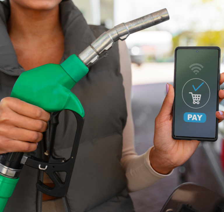 En la imagen se muestra una aplicación para pago de combustible