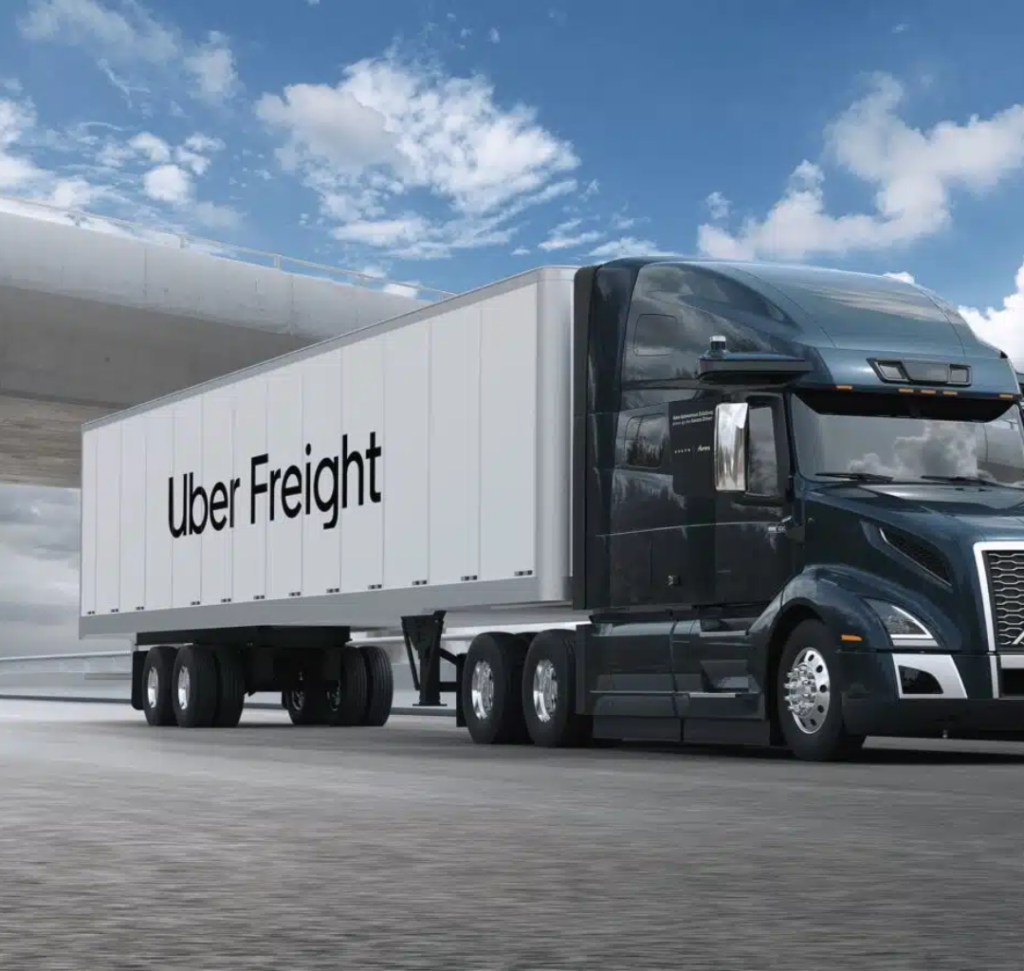 En la imagen se muestra un camión de Uber Freight y Aurora